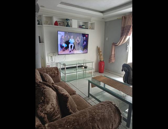 3 BEDROOM HOUSE FOR SALE IN UMLAZI P